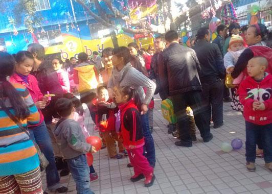 捷宇Z10S雙目身份核驗終端助力幼兒園用上人臉識別，家長刷臉接娃