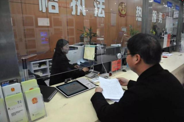 基層法院采用捷宇電子簽名終端實(shí)現(xiàn)全流程無紙化辦案